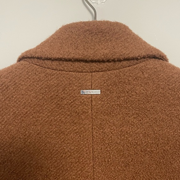 DKNY Looped Bouclé Wool-Blend Coat Size Small - Picture 7 of 13